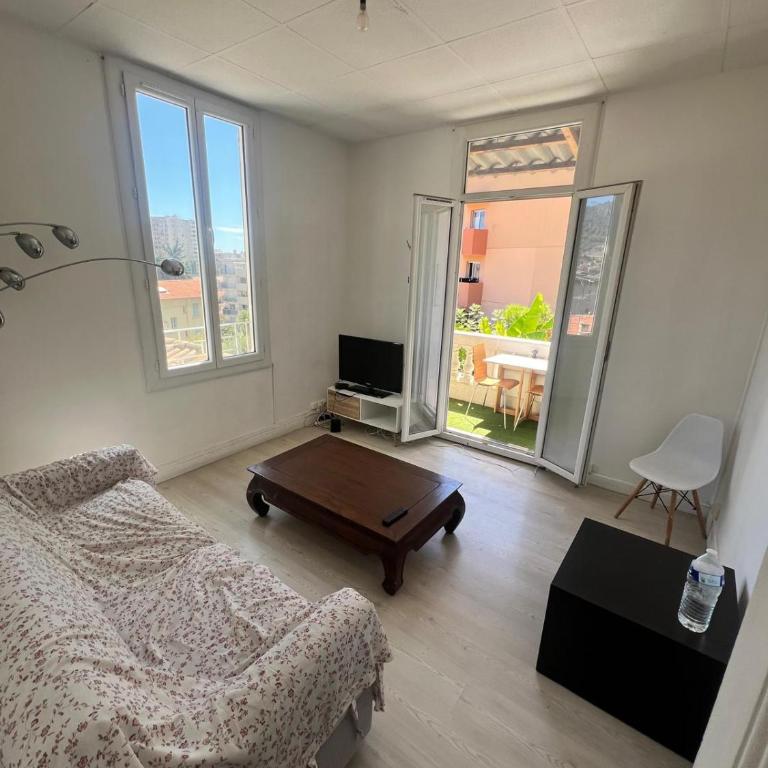 Charmant et cosy 3pcs - Appartement 2 Chambres - 5