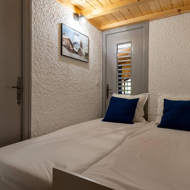 Superbe Studio Mezzanine Rénové au Cœur du Grand Bornand – 4 Couchages, Balcon, Proche Commerces et Ski - FR-1-458-162 - Studio - 15