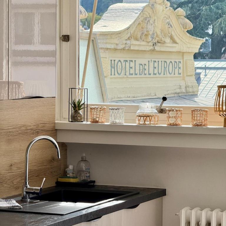 Le Victoria I Balcon & garage, Plein-centre - Two-Bedroom Apartment - 5