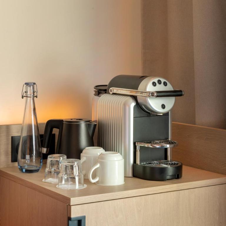 Courtyard by Marriott Paris Saint Denis - Camera King Superior con Colazione e WiFi - 2