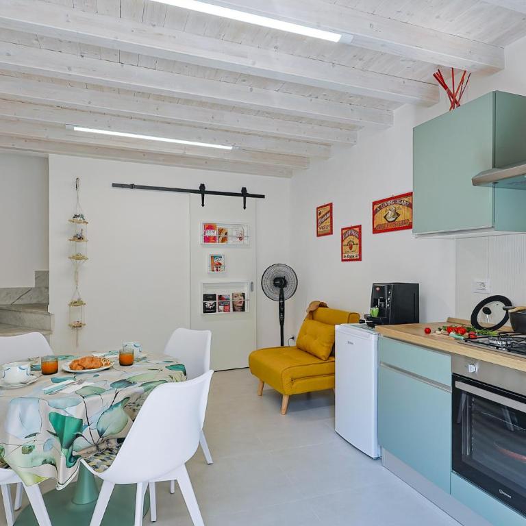 Scenario IN CENTRO - One-Bedroom House - 10