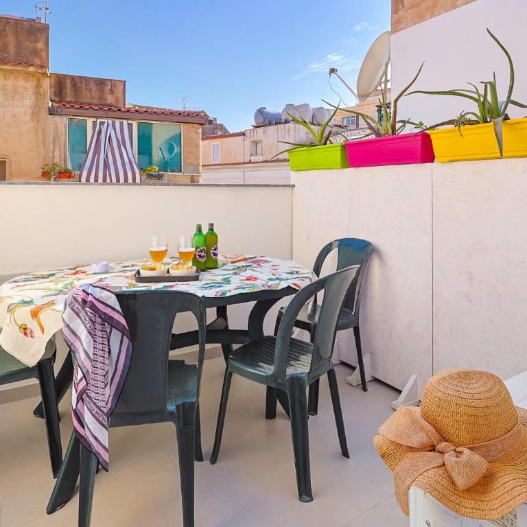 Scenario IN CENTRO - One-Bedroom House - 4