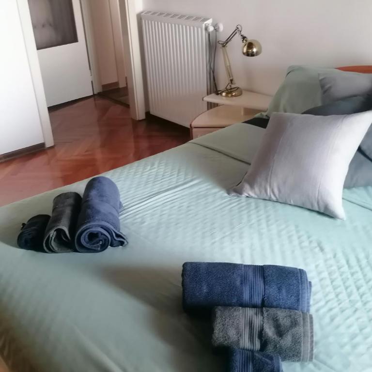 Apartment Trieste Casa Vacanze NATASCIA - Appartamento Familiare con 2 Camere da Letto e Vista - 70