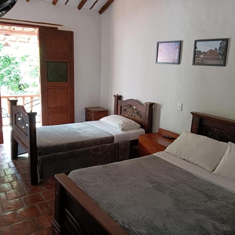 El Zaguan - Four-Bedroom House - 7
