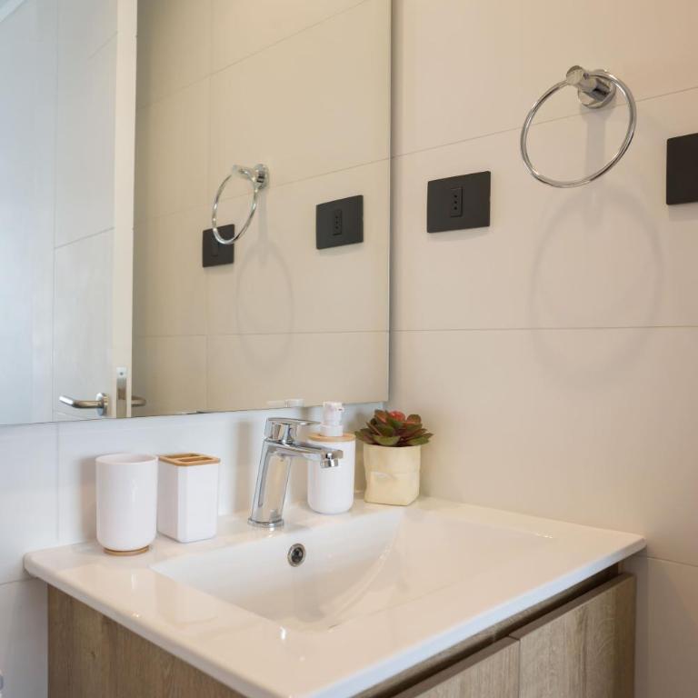 Cozy Stadium Retreat 1BR Nunoa Getaway for 3 - Apartment - 25