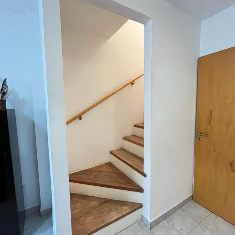 Casa Matteo con quincho, patio y cochera - Three-Bedroom House - 31
