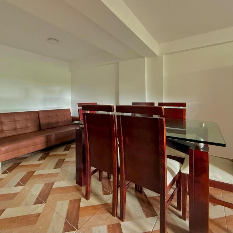 GURUS FR Luminoso Amplio Cómodo en excelente ubicación - Apartamento de 2 dormitorios - 4