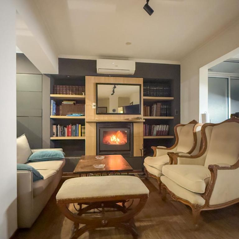 Penthouse con parrillero, terraza y estufa a leña - Two-Bedroom Apartment - 8