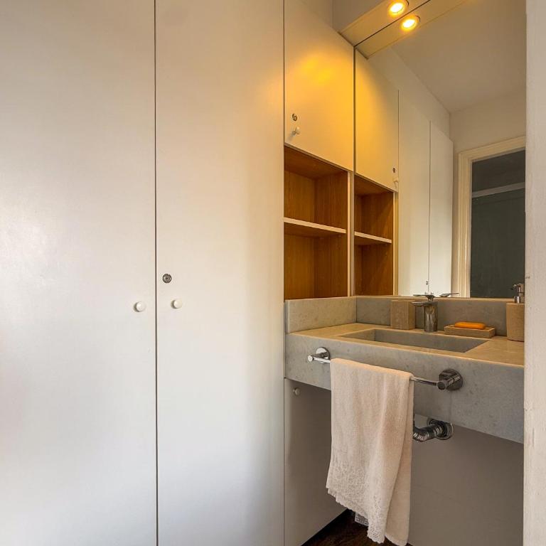 Penthouse con parrillero, terraza y estufa a leña - Two-Bedroom Apartment - 16
