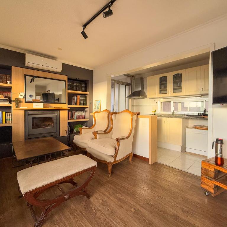 Penthouse con parrillero, terraza y estufa a leña - Two-Bedroom Apartment - 9