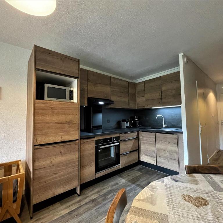 Confortable appartement 4 pers avec balcon Sud - FR-1-452-212 - One-Bedroom Apartment - 10
