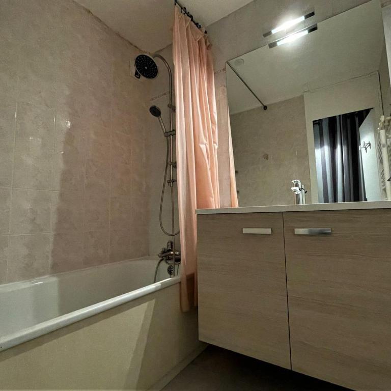 Confortable appartement 4 pers avec balcon Sud - FR-1-452-212 - One-Bedroom Apartment - 18