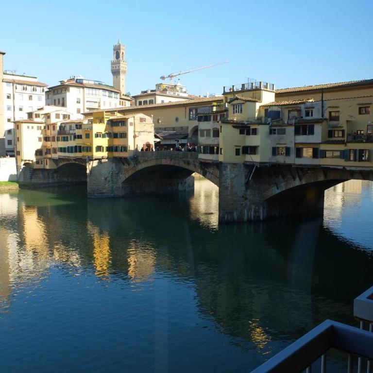 Old Bridge Florence Apartment - Appartamento con 3 Camere da Letto e Vista Acqua - 1