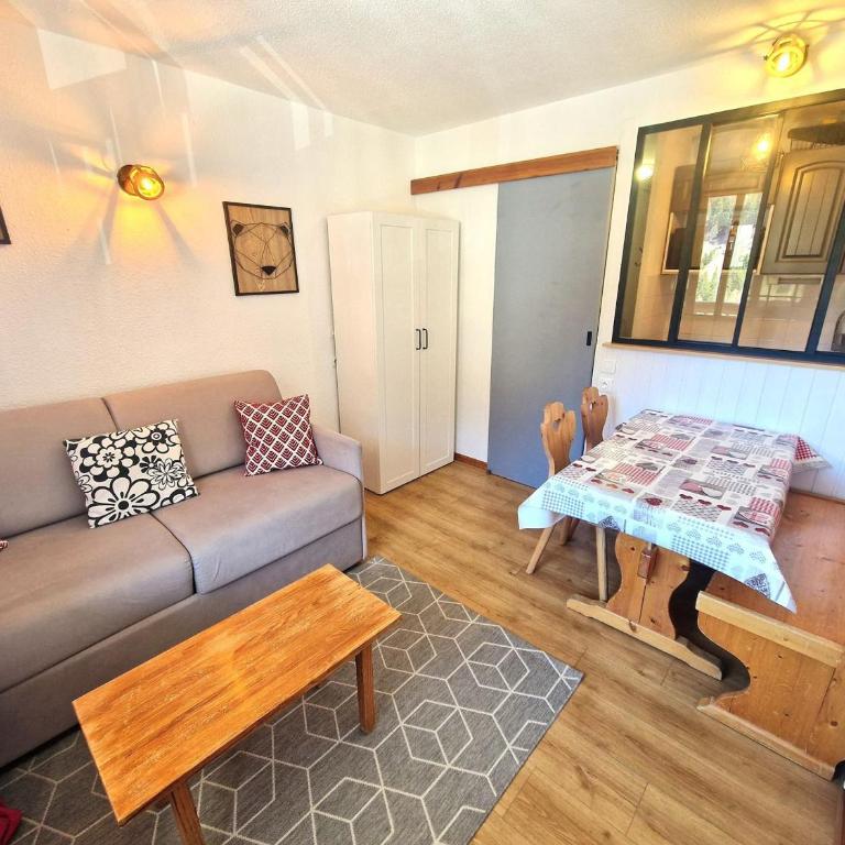 Studio cosy pour 4 au coeur de Valfréjus - FR-1-265-235 - Studio - 13