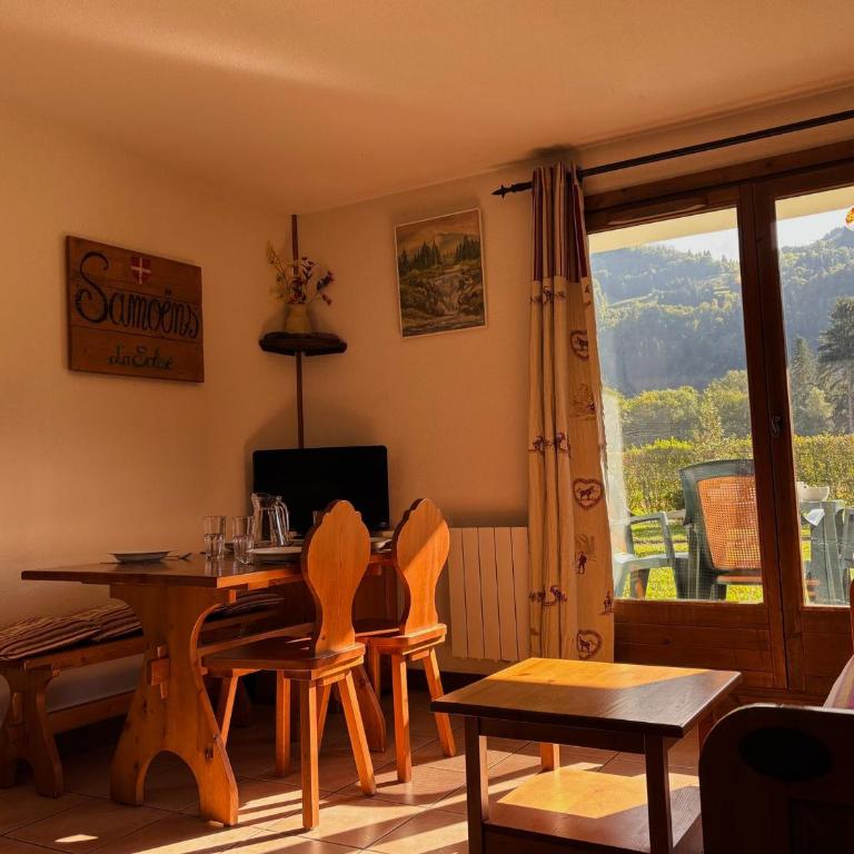 Appartement calme à Samoëns avec terrasse - FR-1-624-144 - Appartement - 12