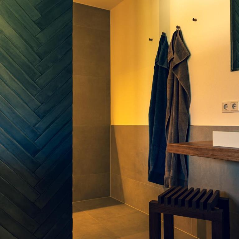 CozyFox - One-Bedroom Apartment - 12