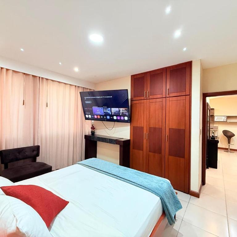 Suite de lujo cerca al hotel Oro Verde - Habitación Doble Familiar - 12