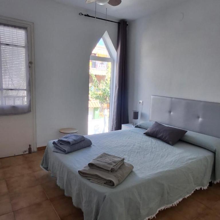 Villaparadisi - Three-Bedroom House - 3