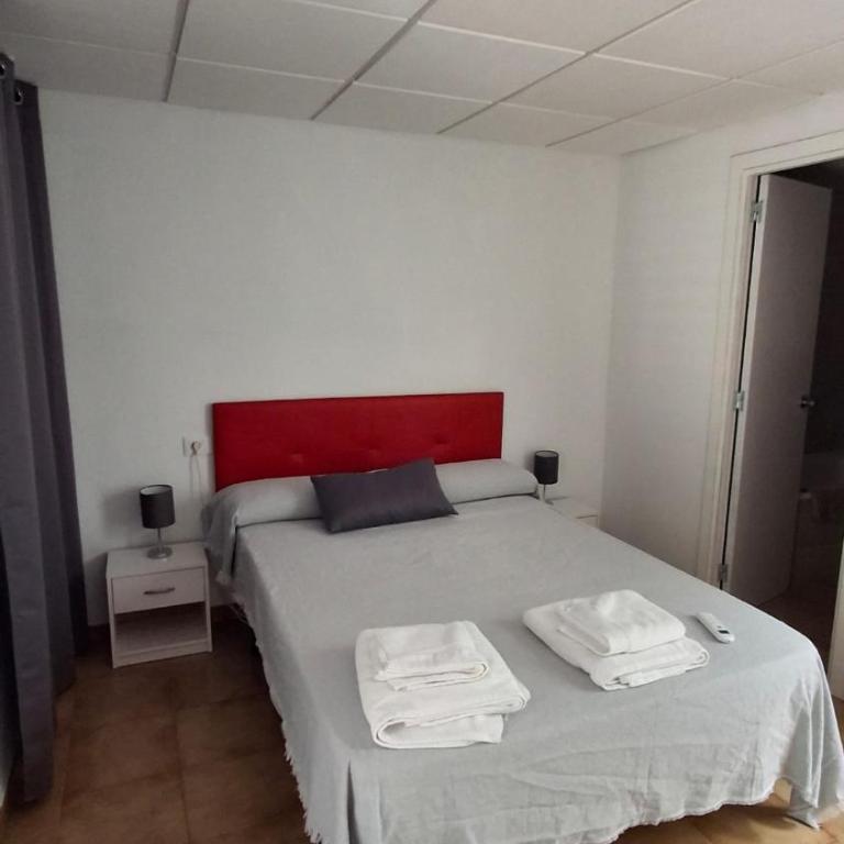 Villaparadisi - Three-Bedroom House - 5