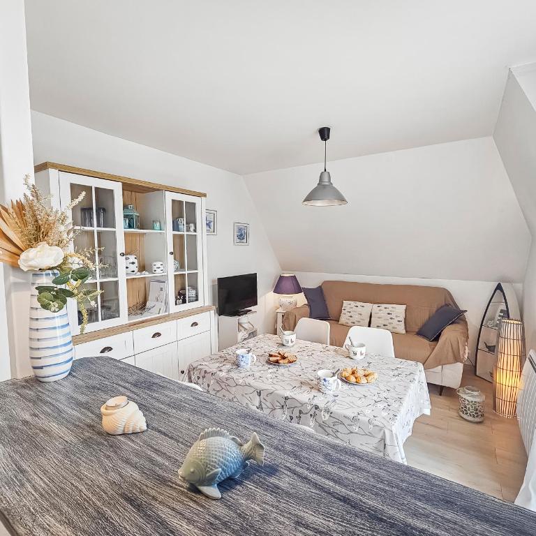 Un souffle marin dans ce F2 à Cabourg - Appartement 1 Chambre - 2