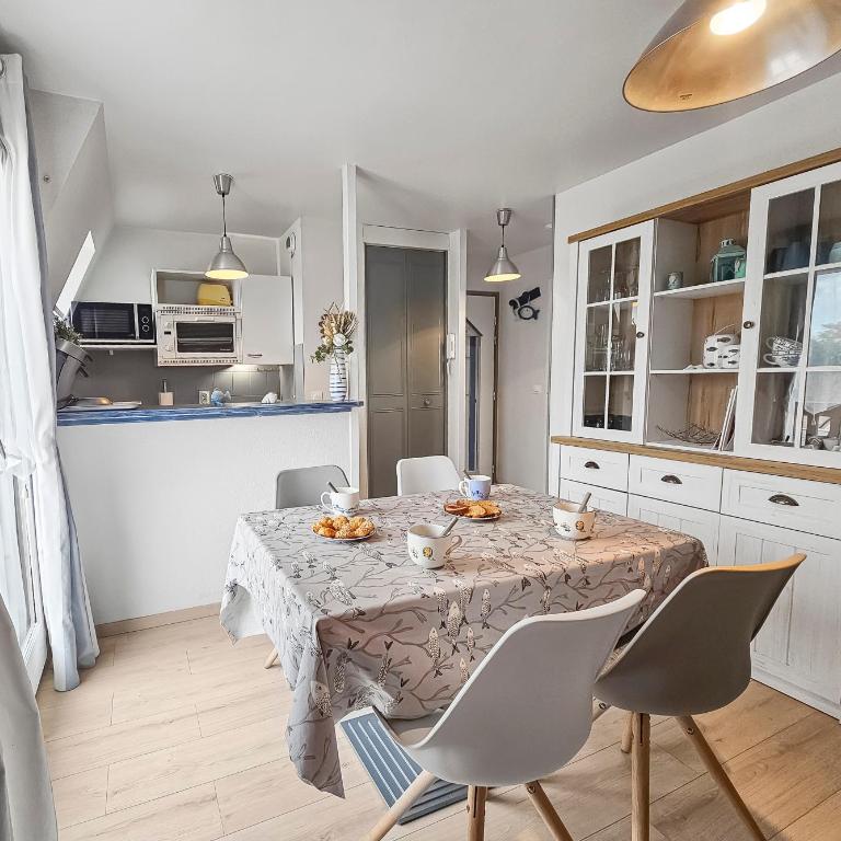 Un souffle marin dans ce F2 à Cabourg - Appartement 1 Chambre - 14