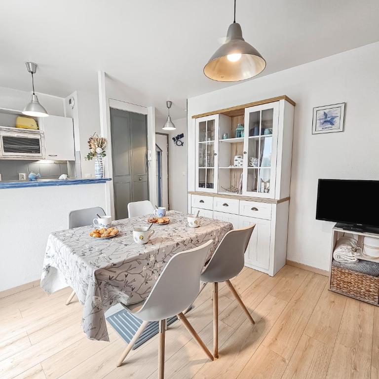 Un souffle marin dans ce F2 à Cabourg - Appartement 1 Chambre - 1