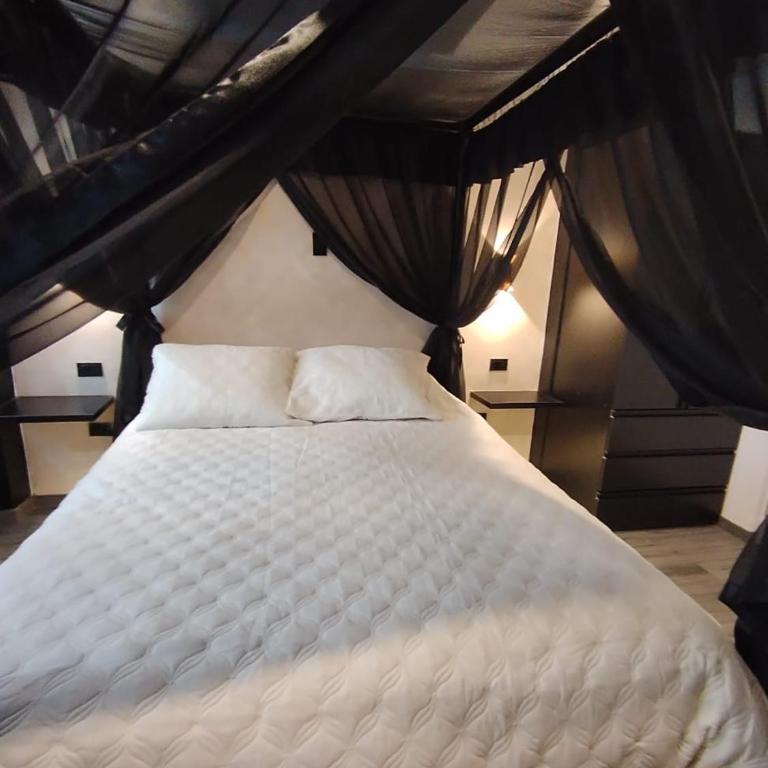 Romántica Suite entre tules - One-Bedroom Apartment - 6