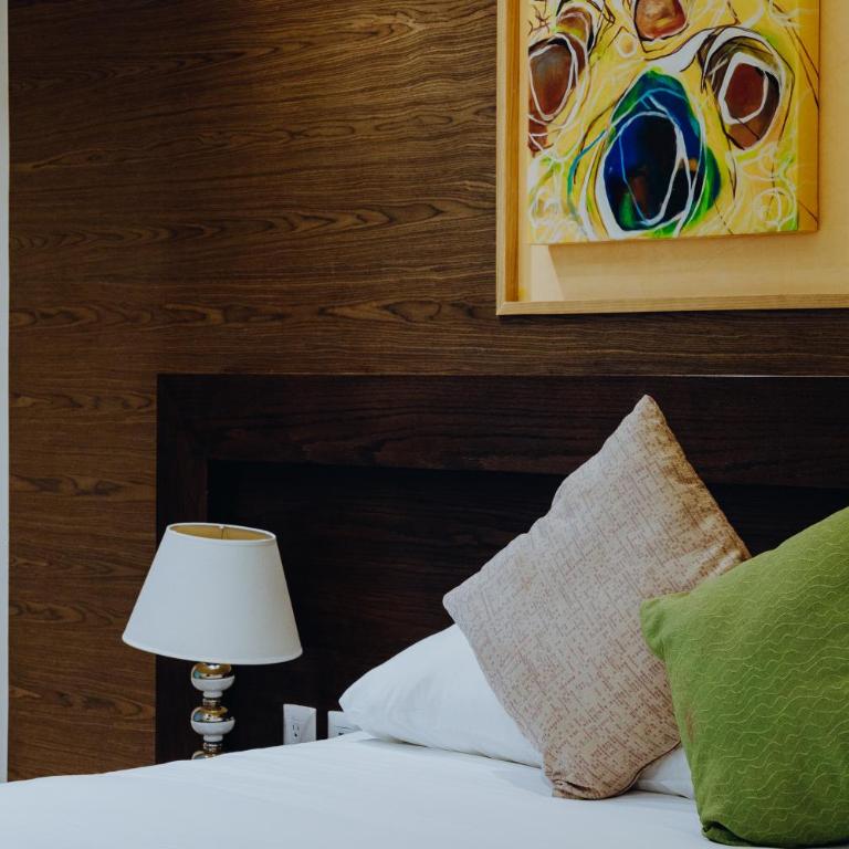 Ame Hotel Boutique & Spa - King Room with Balcony - 7