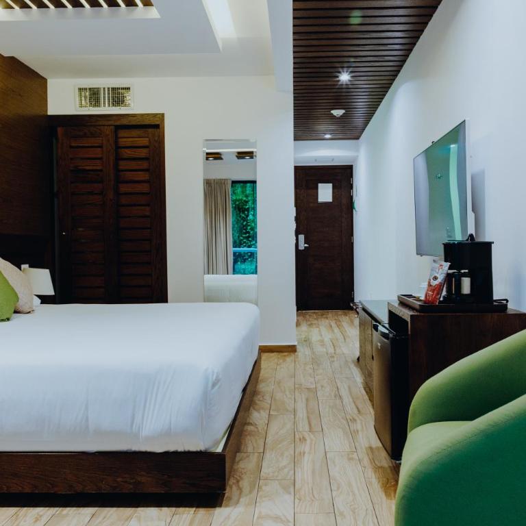 Ame Hotel Boutique & Spa - King Room with Balcony - 10