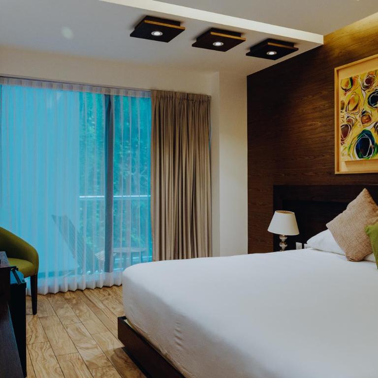 Ame Hotel Boutique & Spa - King Room with Balcony - 6