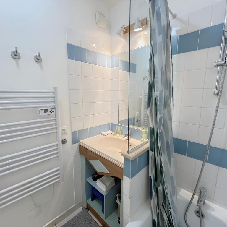 Lovely Apartment with Balcony - Golf course view - Free Parking and Heated Pool - Appartamento con 1 Camera da Letto e Balcone - 18