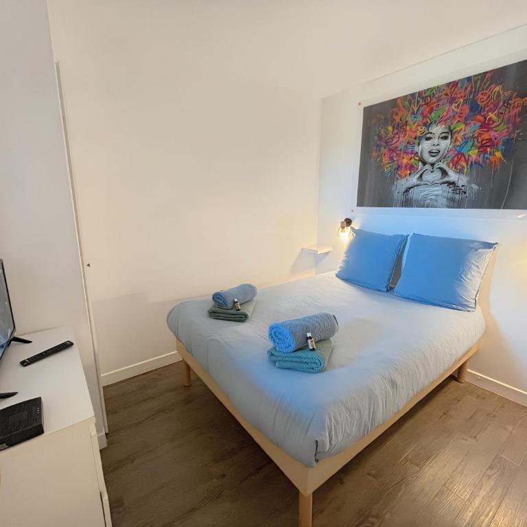 Lovely Apartment with Balcony - Golf course view - Free Parking and Heated Pool - Appartamento con 1 Camera da Letto e Balcone - 22