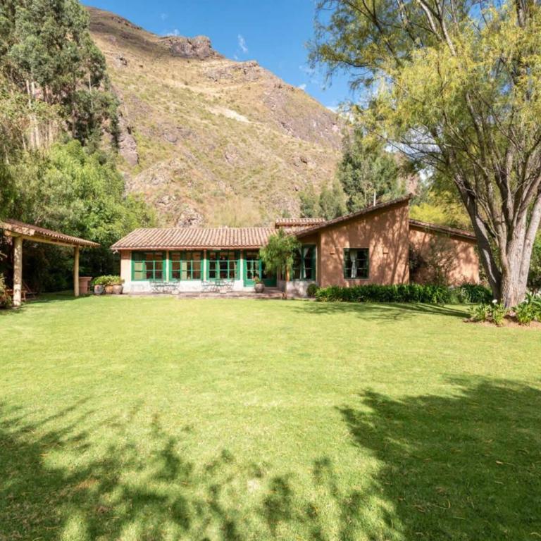 Peaceful 4BR Villa with Nature View - Villa - 25