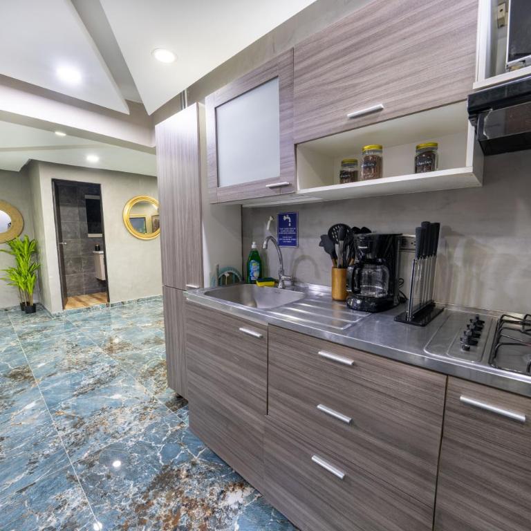 6 Habitaciones con un Jacuzzi Privado - Deluxe Apartment - 7