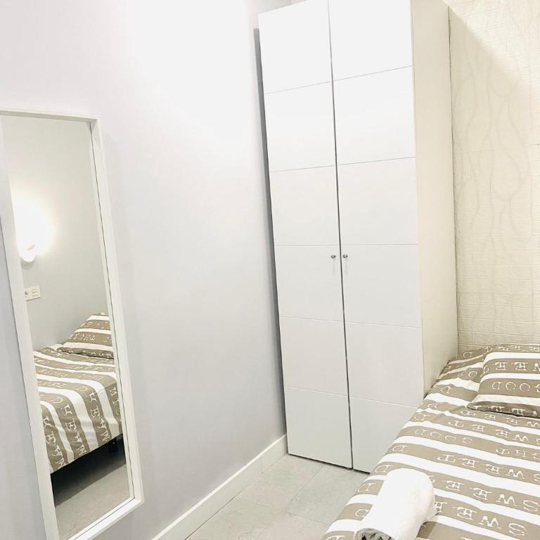 Céntrico apartamento de 2 habitaciones - Apartamento de 2 dormitorios - 35