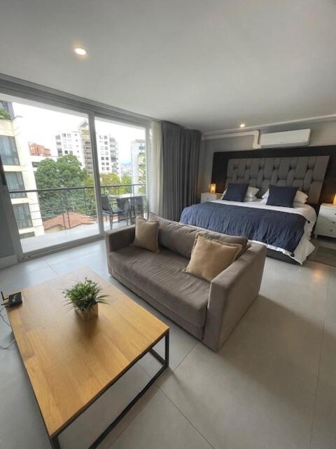 Elegant Studio -Near Parque Poblado & Provenza - One-Bedroom Apartment - 16