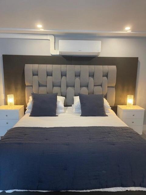 Elegant Studio -Near Parque Poblado & Provenza - One-Bedroom Apartment - 28