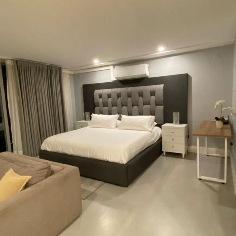 Elegant Studio -Near Parque Poblado & Provenza - One-Bedroom Apartment - 34