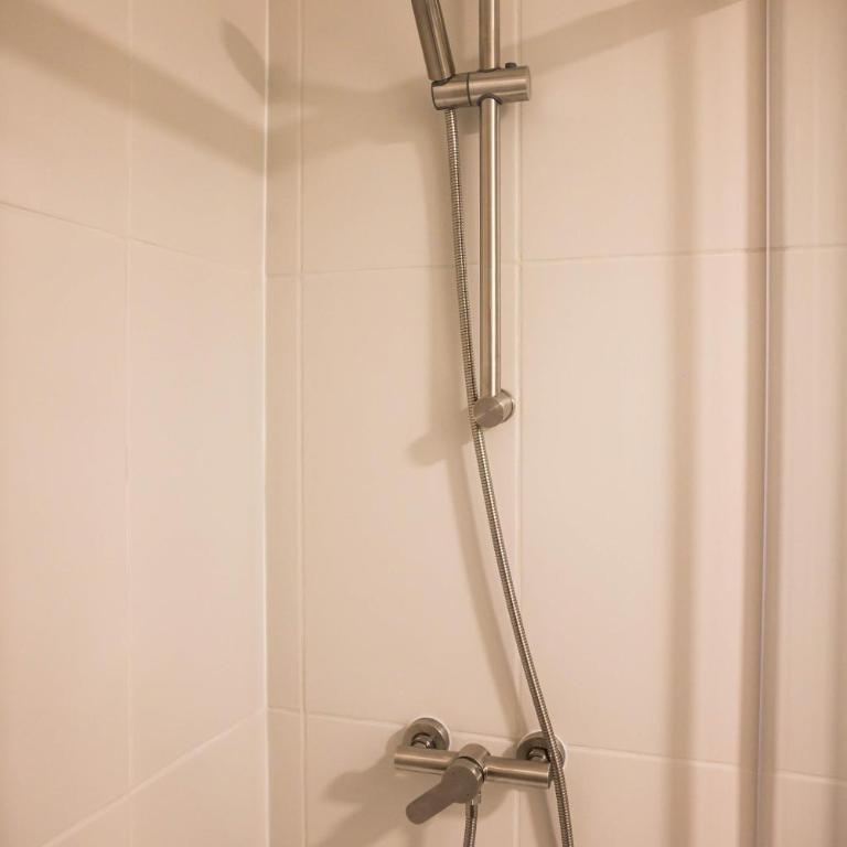 Stylish 2BR Haven for 5 in Lively Las Condes Oasis - Apartment - 27