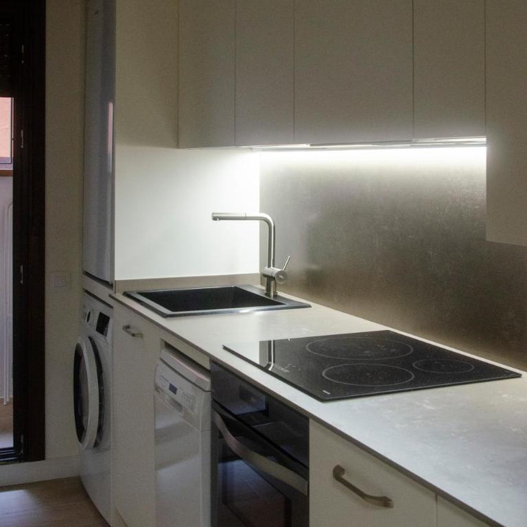 Casa albañil, aptos en la Ribagorza, arte, ciclismo, naturaleza y enoturismo, entre Graus y Torreciudad - Apartment - Disability Access - 3