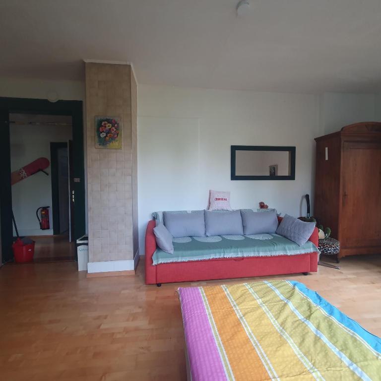 Zentral gelegene Wohnung mit grossem Garten - Apartment mit 2 Schlafzimmern - 18