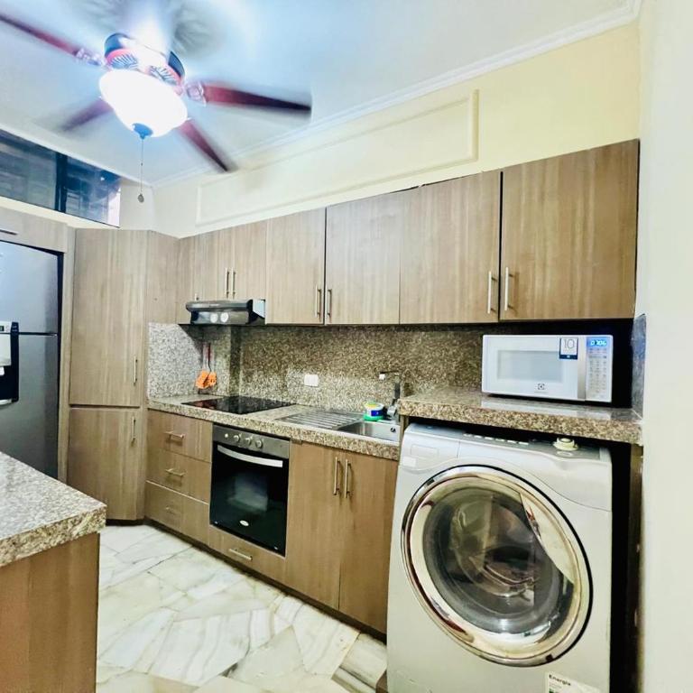 Machala departamento lujo cerca del hotel oro verde - Apartamento de 1 dormitorio - 23