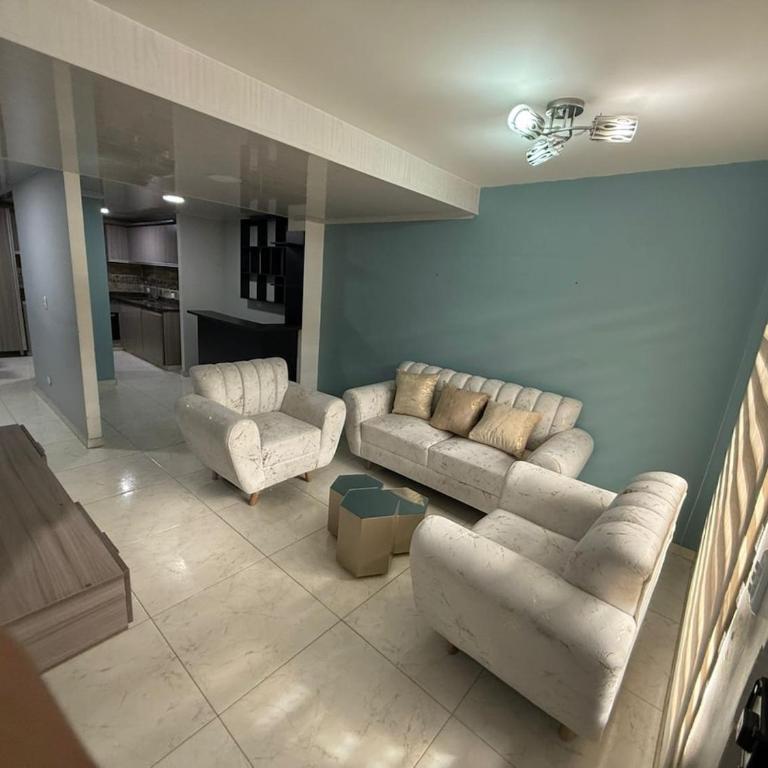 Hermosa casa en Montebonito, Dosquebradas - Casa de 3 dormitorios - 1