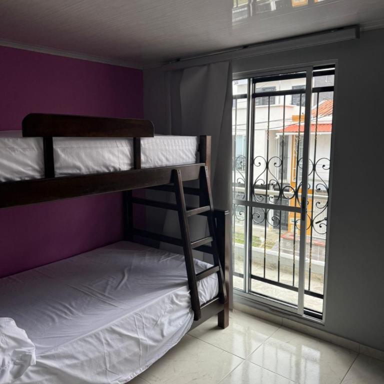 Hermosa casa en Montebonito, Dosquebradas - Casa de 3 dormitorios - 2