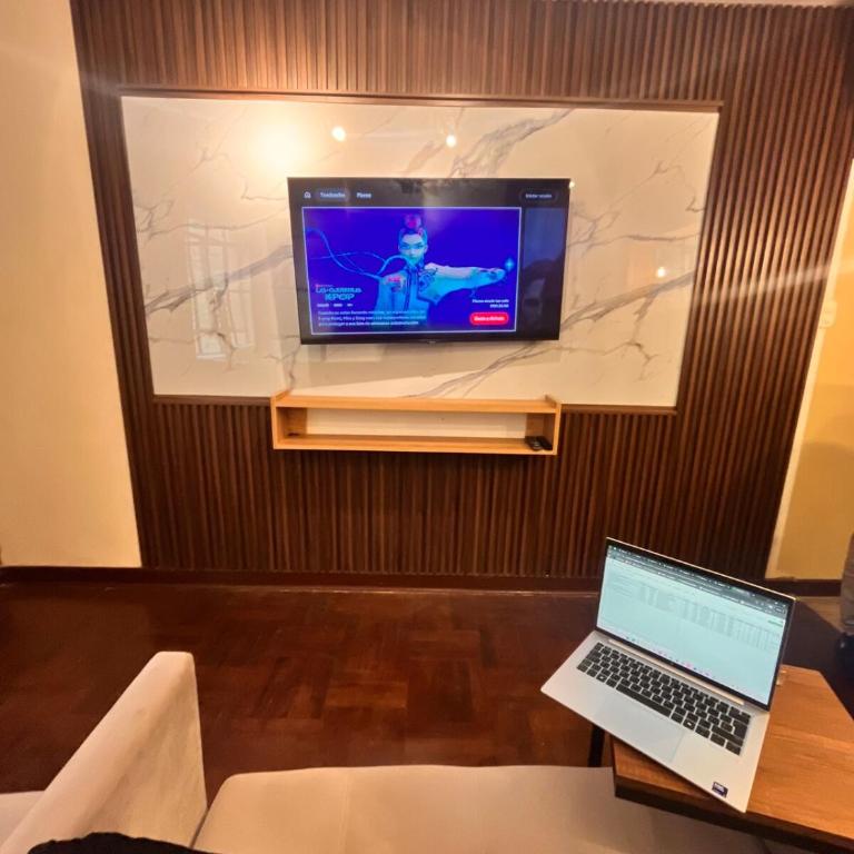 Céntrico Dpto Puca Lima a 2 cuadras de Hospital Rebagliati y Real Plaza Salaverry - Two-Bedroom Apartment with Garden View - 18