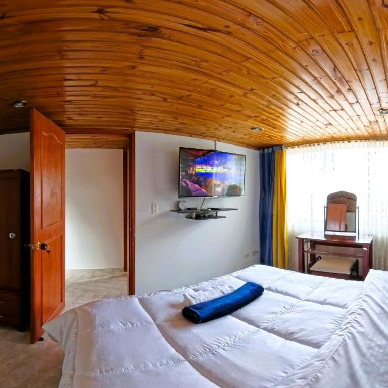 Casa de huéspedes aeropuerto CAS - Habitación Familiar con baño privado - 4