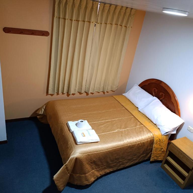 Hotel Keros - Habitación Familiar - 2