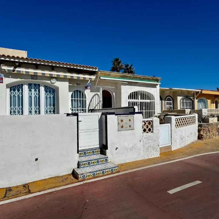 Belvilla by Oyo Luxury Tropicana Club - Bungalow de un dormitorio - 1