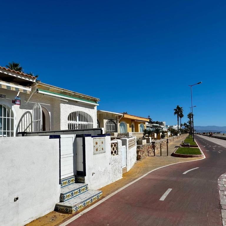Belvilla by Oyo Luxury Tropicana Club - Bungalow de un dormitorio - 31