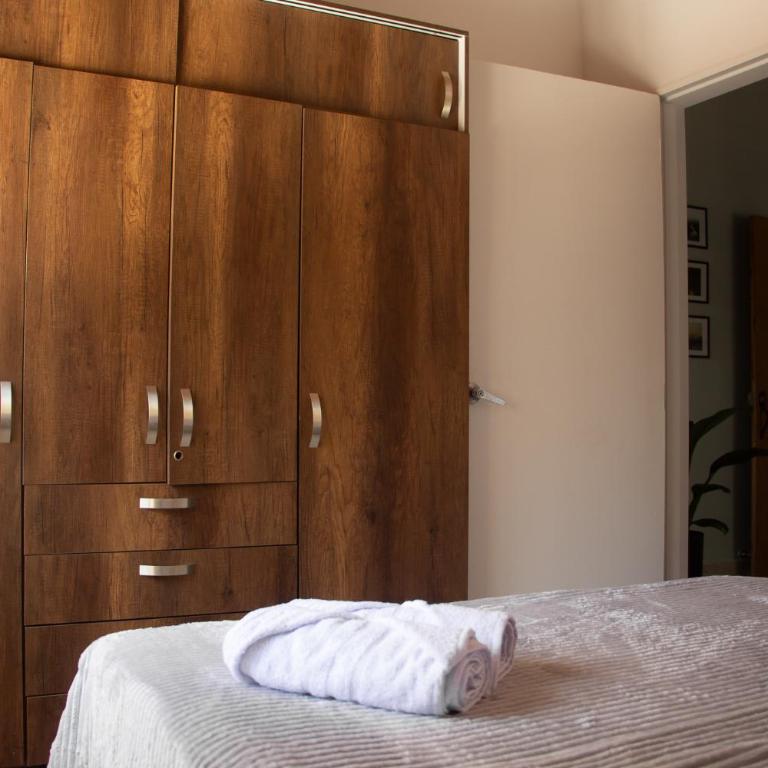 2 Cuadras Estadio - La 70, Laureles, 700MB, AC - Four-Bedroom Deluxe Apartment - 13